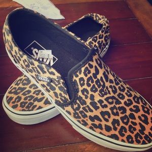 Unique leopard Vans